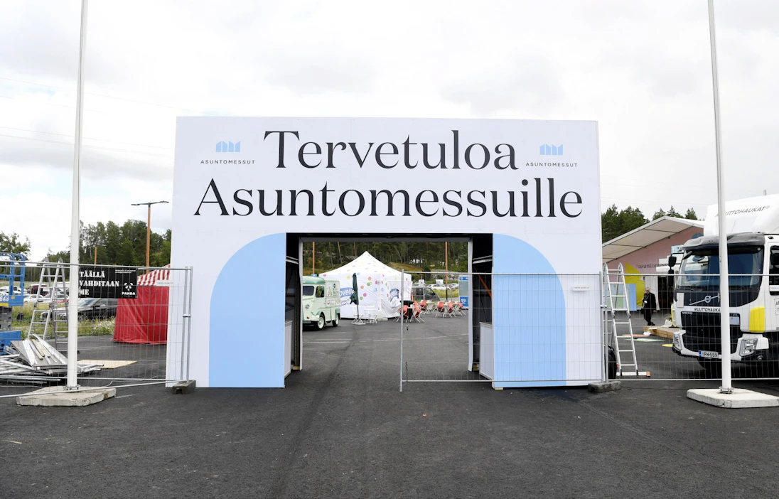 Asuntomessut alkavat tänään Naantalissa. Lounatuuli-nimisellä asuntomessualueella on esillä 35 kohdetta. LEHTIKUVA / Saara Peltola.