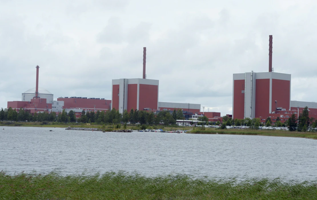 Olkiluoto 2:n (oik.) tuotantokatkon kestosta ei tässä vaiheessa ole tietoa. LEHTIKUVA / Martti Kainulainen.