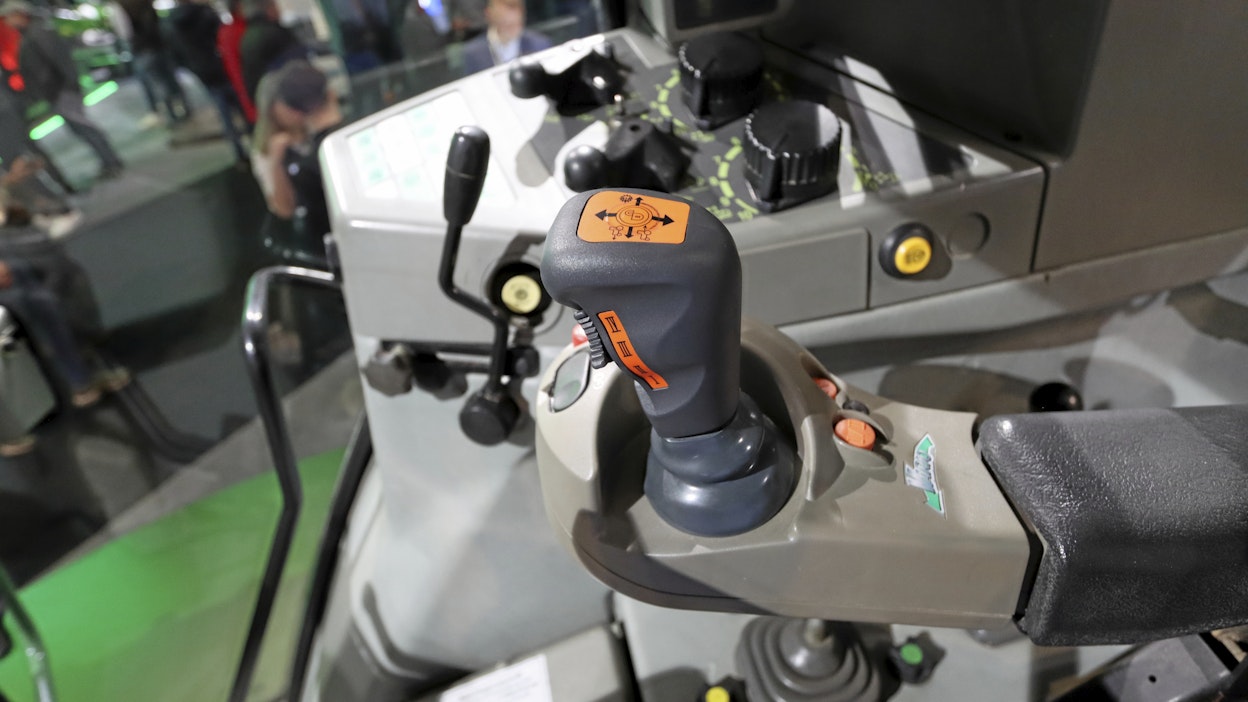 Kaikki tällä hetkellä myynnissä olevat Fendt-traktorit on varustettu Vario-voimansiirron eri versioilla.