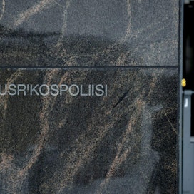 Keskusrikospoliisi on tutkinut epäilty miljoonien eurojen petosta kiinteistökaupoissa. Lehtikuva / Heikki Saukkomaa
