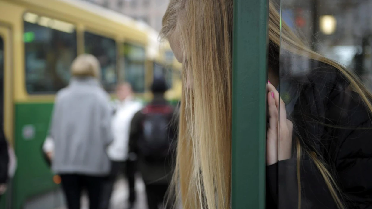 Raportin mukaan matalatuloisista lapsista 52 prosenttia oli melko paljon tai erittäin paljon huolissaan tulevaisuudesta.