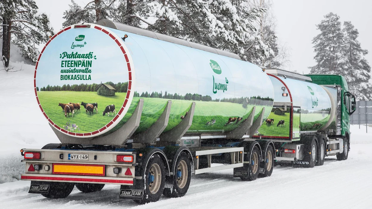 Valion biokaasulla toimivan Volvo LBG 460 -maidonkeräysauto on suunnilleen saman tehoinen kuin perinteinen dieselautossa. Autolla kerätään sekä luomu- että muuta maitoa. Polttoaine on nesteytettyä biokaasua eli LBG:tä.