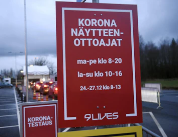 Yhteensä pandemian aikana Suomessa on raportoitu 33 414 tartuntaa. Lehtikuva / Timo Jaakonaho