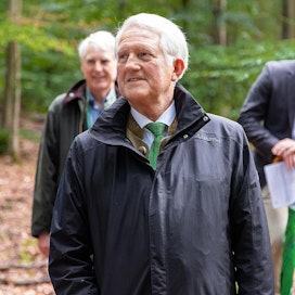 Saksan metsätalousneuvoston puheenjohtaja Georg Schirmbeck patistaa Suomea ja Saksaa tiiviimpään yhteistyöhön, kun EU:ssa päätetään metsätalousasioista.