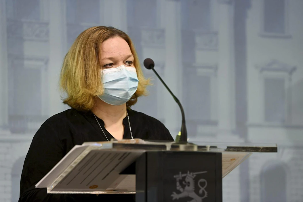 Perhe- ja peruspalveluministeri Krista Kiurusta (sd.) tuli loppukesästä Suomen virallinen pahanilmanlintu. Lehtikuva / Antti Aimo-Koivisto