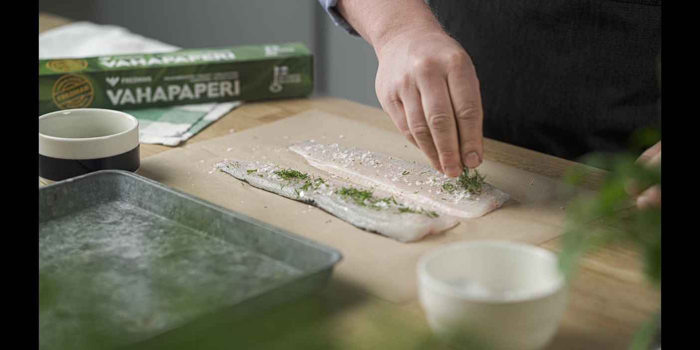 Vahapaperi sopii esimerkiksi kalan graavaukseen.