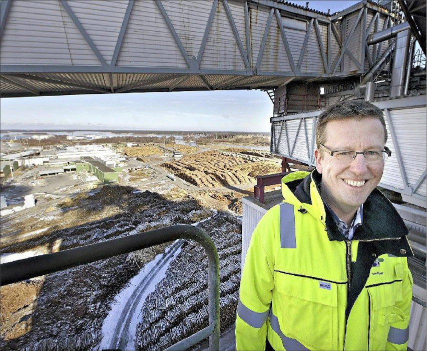 Monipolttolaitos Alholmens Kraftin toimitusjohtaja Roger Holm toivoo pikaisia korjausliikkeitä Suomen energiaverolinjauksiin. Esko Keski-Vähälä