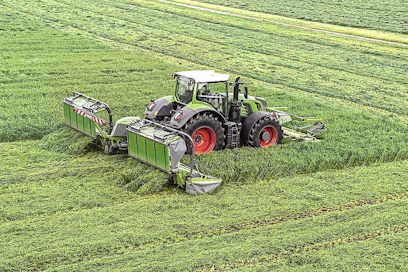 Fendt Slicer -niittokonemallisto kattaa työleveydet 2,49,3 metriä. Murskain on valinnaisvaruste, joka voidaan asentaa useimpiin Fendt Slicer -niittokoneisiin. Fendt-niittokoneet valmistetaan Saksassa Fellan tehtailla. Agco osti Fellan viitisen vuotta sitten. Mallistoa on sen jälkeen uudistettu vahvasti.