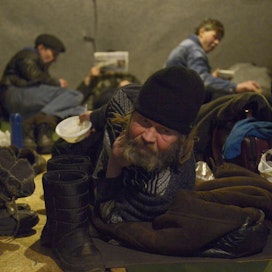Asunnottomia teltassa Pietarissa helmikuussa 2017. LEHTIKUVA/AFP