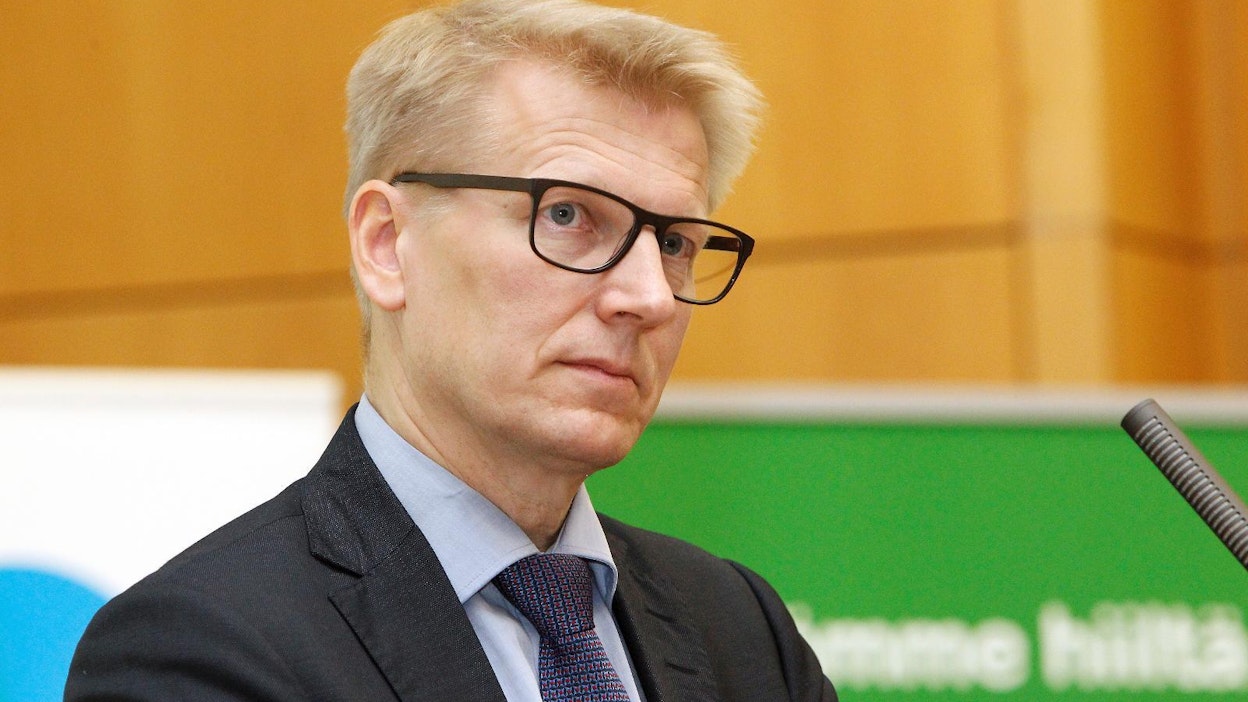 Maatalous- ja ympäristöministeri Kimmo Tiilikainen (kesk.) tapaa MTK:n valtuuskunnan Jyväskylässä.