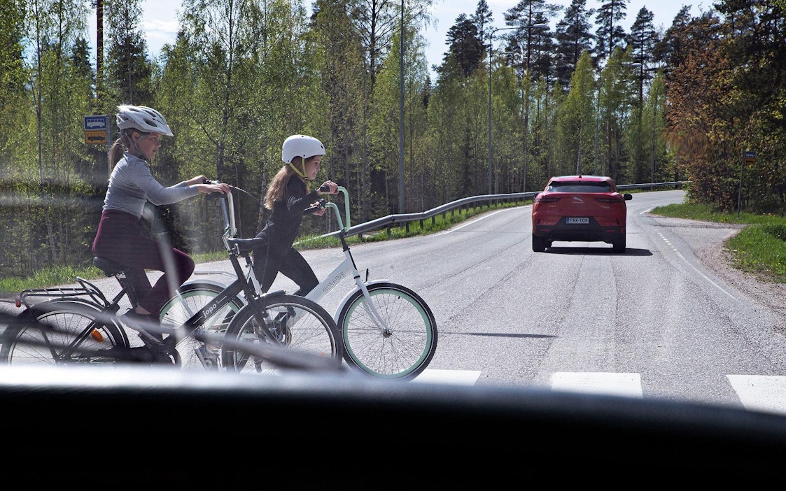 Poliisi on valvonut tällä viikolla tehostetusti suojateiden käyttöä.
