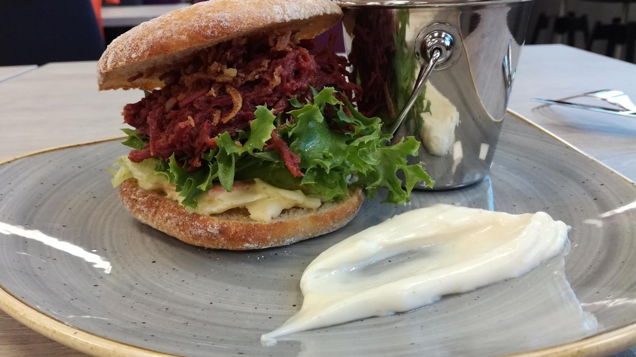 Fazer luottaa raaka-ainevalinnoissaan kotimaiseen lähiruokaan.