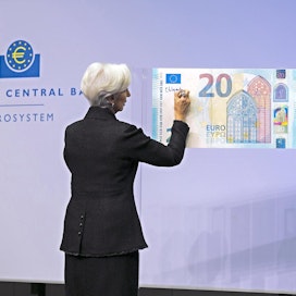 Euroopan keskuspankin johtaja Christine Lagarde allekirjoitti 20 euron setelin vuonna 2019. Euroopan Unionin finanssipoliittisten sääntöjen kehityksestä käydään nyt tiukkaa keskustelua. EU-komissiolta odotetaan esitystä uusiksi finanssipoliittisiksi säännöiksi ennen vuoden loppua tai alkuvuodesta. Onko edessä peruskorjaus vai pintaremontti?