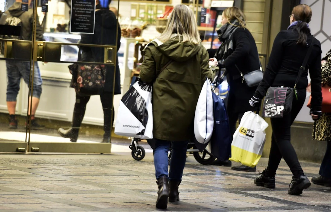 PT arvioi, että hallituksen asettama tavoite työllisyysasteen nostamisesta 72 prosenttiin saavutetaan ensi vuonna. Lehtikuva / Emmi Korhonen