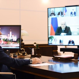 Venäjän presidentti Vladimir Putin kertoi tiistaina, että asiantuntijoiden mukaan koronatartuntojen huipun voidaan nähdä tulleen ohitetuksi Venäjällä. LEHTIKUVA/AFP