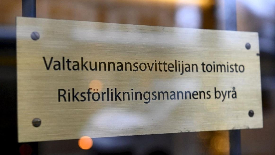 Vielä keskiviikkona sovitteluja käytiin Helsingin Bulevardilla valtakunnansovittelijan toimistolla.
