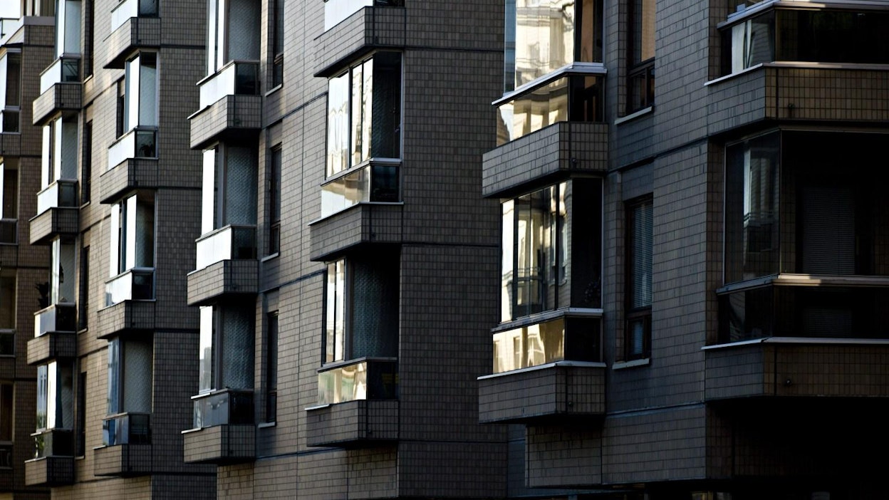 Eniten asumismenot kohoavat kerrostalojen omistusasunnoissa asuvilla. LEHTIKUVA / Mikko Stig