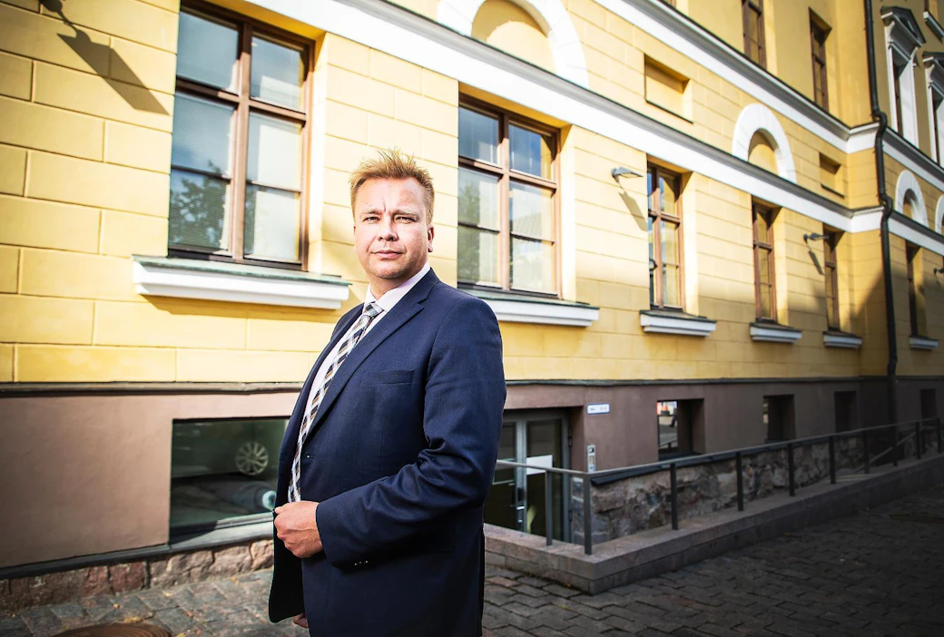 Antti Kaikkosen mukaan reserviläisten osaamisen vahvistaminen on yksi keino parantaa puolustuskykyä.