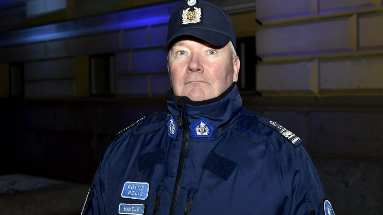 Syyttäjä kertoo STT:lle tehneensä syyttämättäjättämispäätökset jutussa, jossa Hakolaa (kuvassa) epäiltiin lahjuksen ottamisesta ja virkavelvollisuuden rikkomisesta. LEHTIKUVA / EMMI KORHONEN