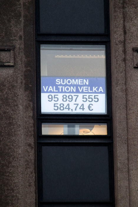 Suomen valtioen velka kasvaa vääjäämättä.
