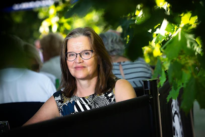 "On vaikea ymmärtää, mikä olisi ollut väitetyn tietojen pimittämisen tarkoitus. Nyt ammutaan isoilla paukuilla", kertoo valtiovarainministeriön hallintopolitiikan alivaltiosihteeri Päivi Nerg.