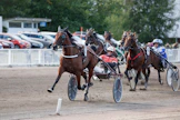 Run And Repeat ja Tapio Perttunen karkaamassa Vermon derbypäivän voittoonsa.