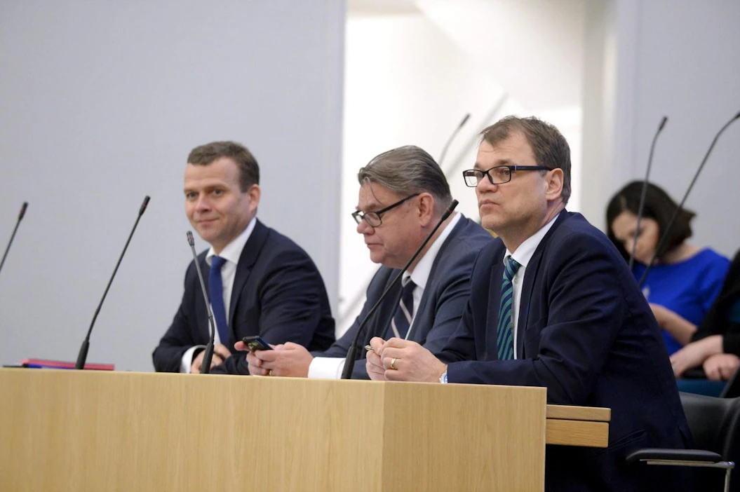 Pääministeri Juha Sipilän (kesk.) hallituksen luottamuksesta äänestetään tänään.