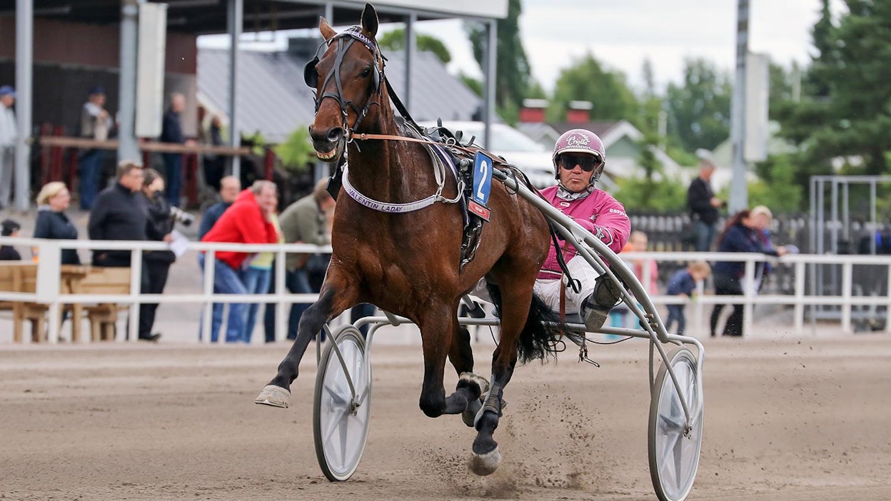 Valentin Laday loukkaantui Porissa vakavasti.
