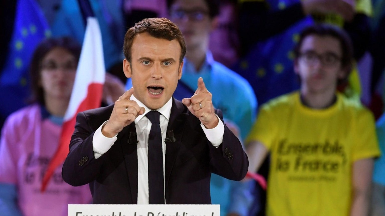 En Marche -liikkeen Emmanuel Macronin arvioitiin pärjänneen viime viikon vaaliväittelyssä kilpailijaansa Marine Le Peniä paremmin. LEHTIKUVA/AFP