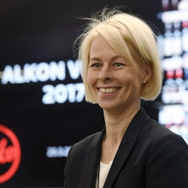 Alkon toimitusjohtaja Leena Laitinen esitteli Alkon tilinpäätöksen Helsingissä.