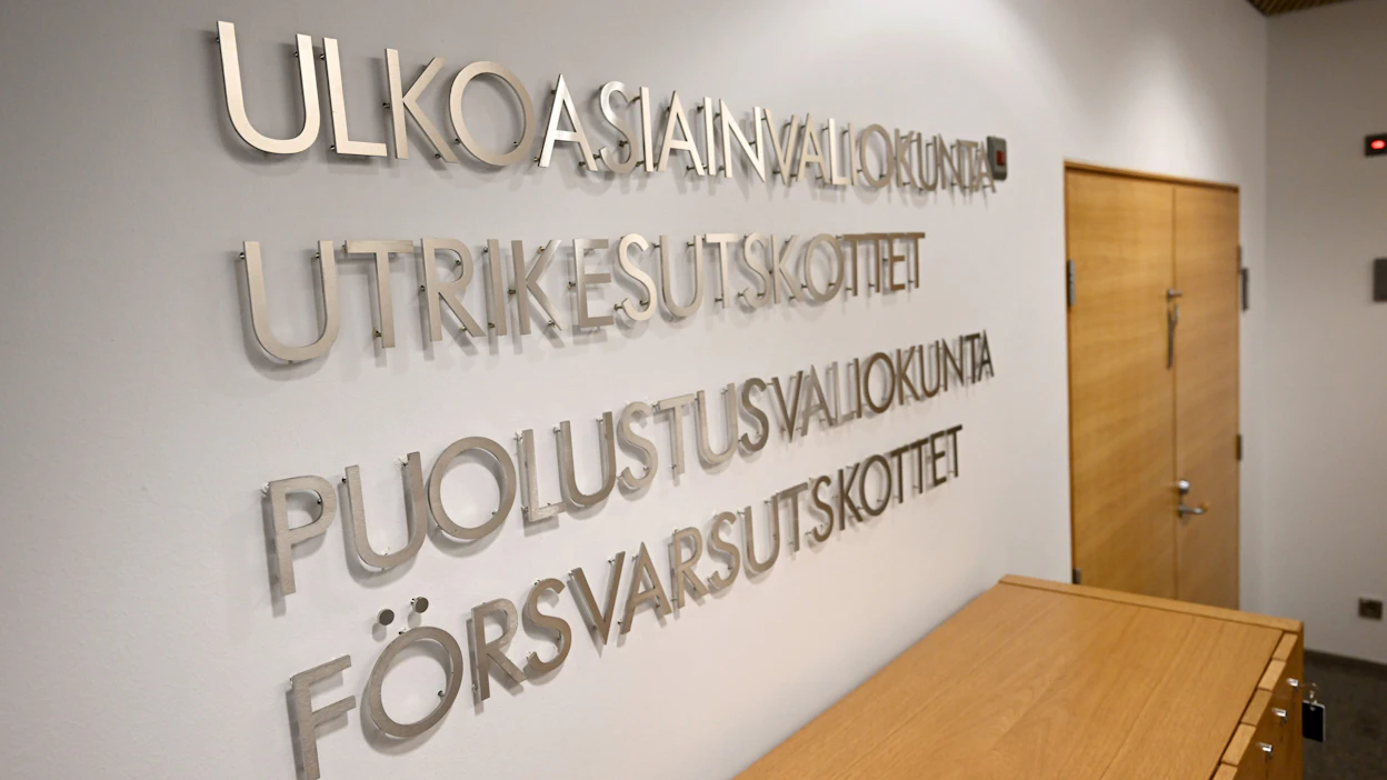 Valiokunnan asialistalla on muun muassa Ukrainan turvallisuusjärjestelyt sekä Grönlannin tilanne.