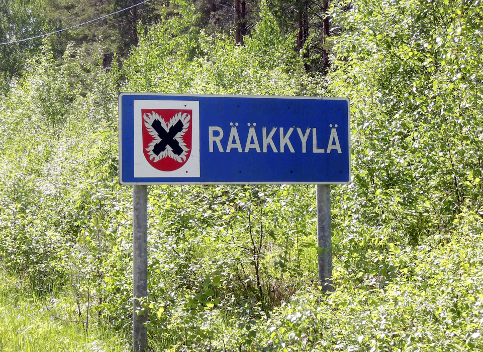 Rääkkylän kunnanvaltuusto perusti joulukuussa tilapäisen valiokunnan valmistelemaan kunnanjohtaja Esko Rautiaisen irtisanomista. LEHTIKUVA / RITVA SILTALAHTI.