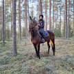 Annika Hellsberg nauttii yhteisestä harrastamisesta Like Jerry Cottonin kanssa.