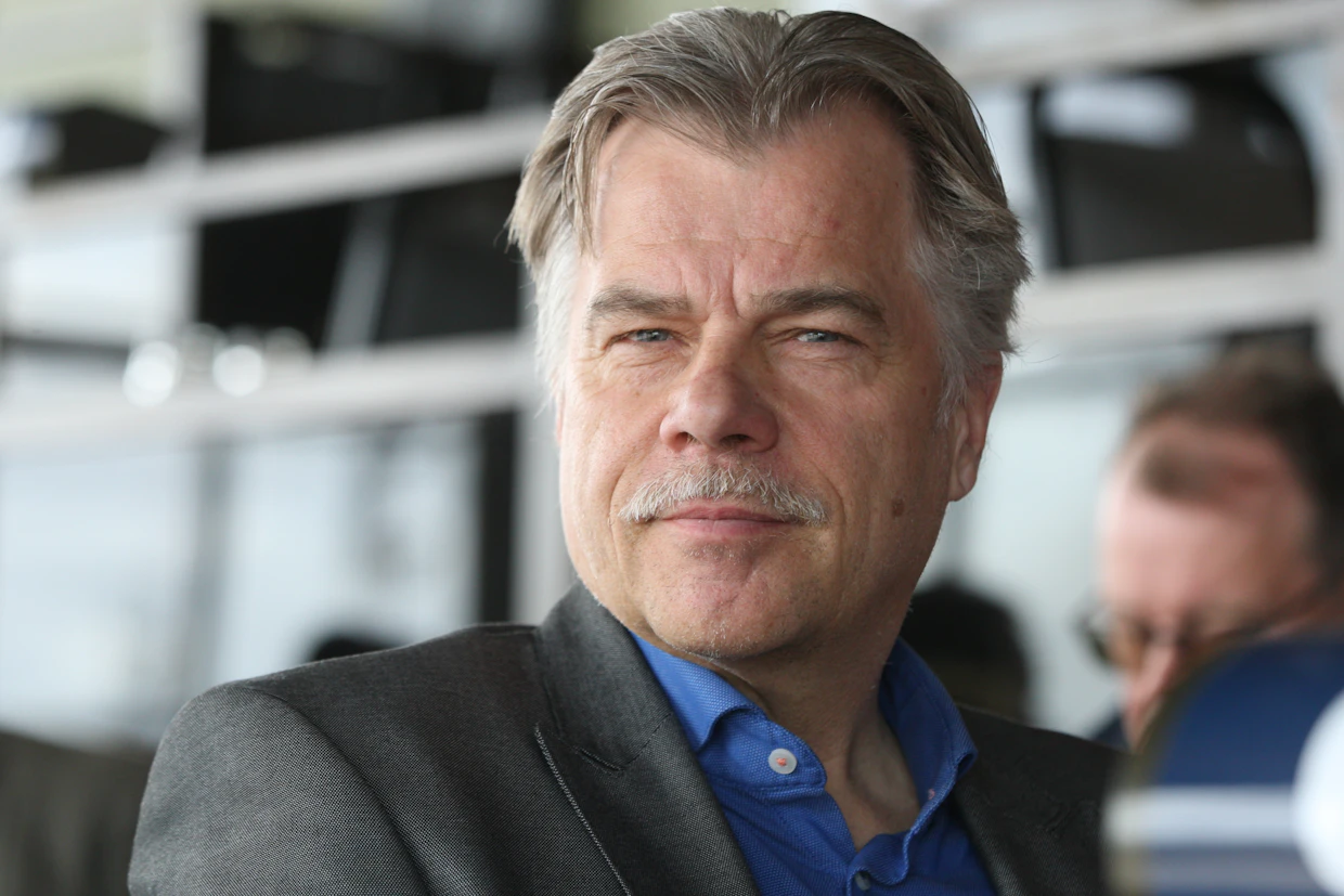 Pasi Pykäläinen on ollut raviradan toimitusjohtajana 36 vuotta, joten perehdyttäjältä löytyy vankkaa kokemusta.