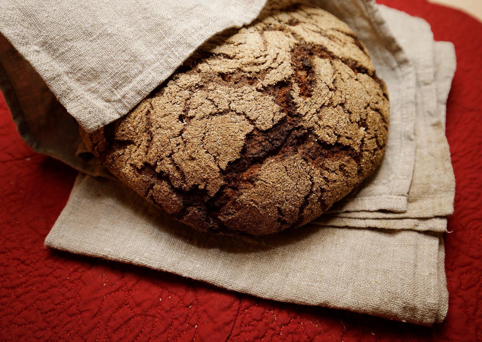 Täysjyväleipä kannattaa ottaa osaksi myös lounasta sekä päivällistä.