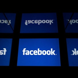 Facebookin käyttökatkoksia on raportoitu ympäri maailman. LEHTIKUVA / AFP