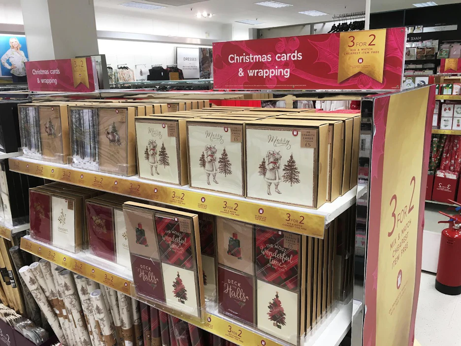 Ensimmäiseen adventtiin on oli vielä lähes kolme kuukautta aikaa, kun jouluajan tuotteet tulivat tarjolle ruokakaupan hyllyille Isossa-Britanniassa.