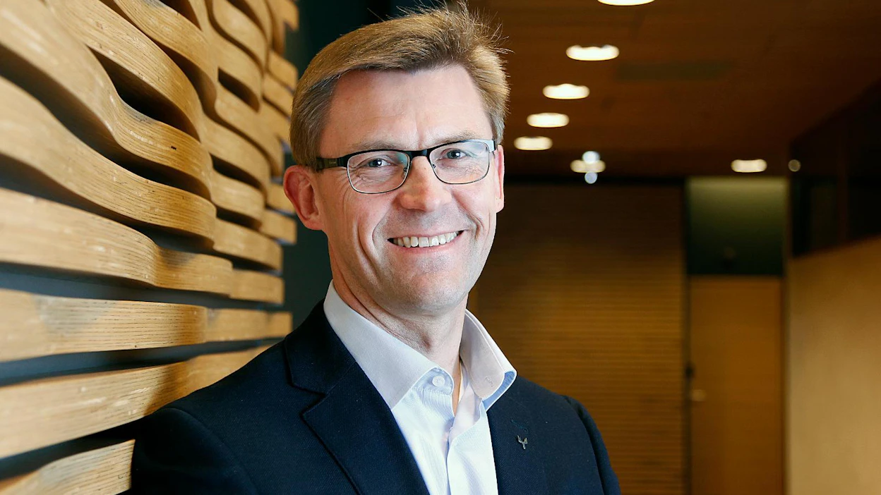 Metsäliitto Osuuskunnan Juha Mäntylä on palkittu Suomen Valkoisen Ruusun I-luokan ritarimerkillä.