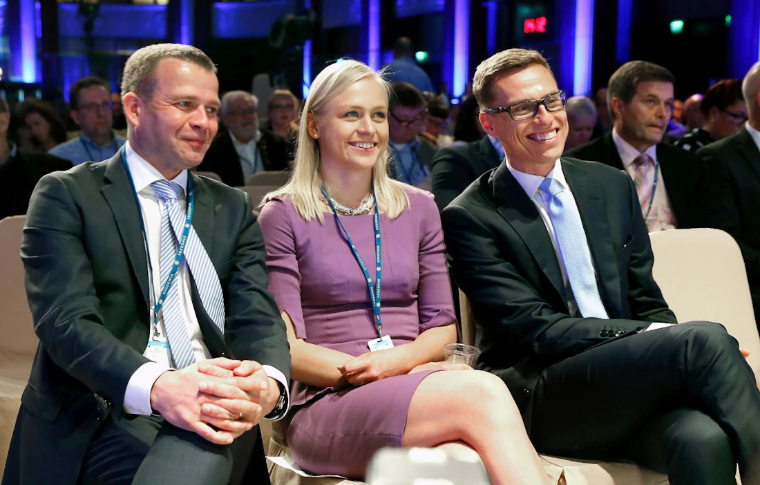 Kokoomuksen nykyinen puheenjohtaja Petteri Orpo, kansanedustaja Elina Lepomäki ja entinen puheenjohtaja Alexander Stubb kuvattuna vuonna 2016.