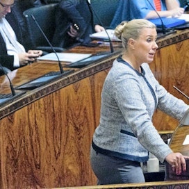 Eduskunnan täysistunnossa käsiteltiin vuoden 2014 talousarvioesitystä. Budjetin esittelii valtiovarainministeri Jutta Urpilainen.