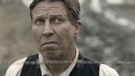 Martti Suosalo esittää teatterinjohtaja Toivo Parikkaa sekä Helsingin kaupunginteatterissa että perjantaina ensi-iltaan tulevassa elokuvassa.