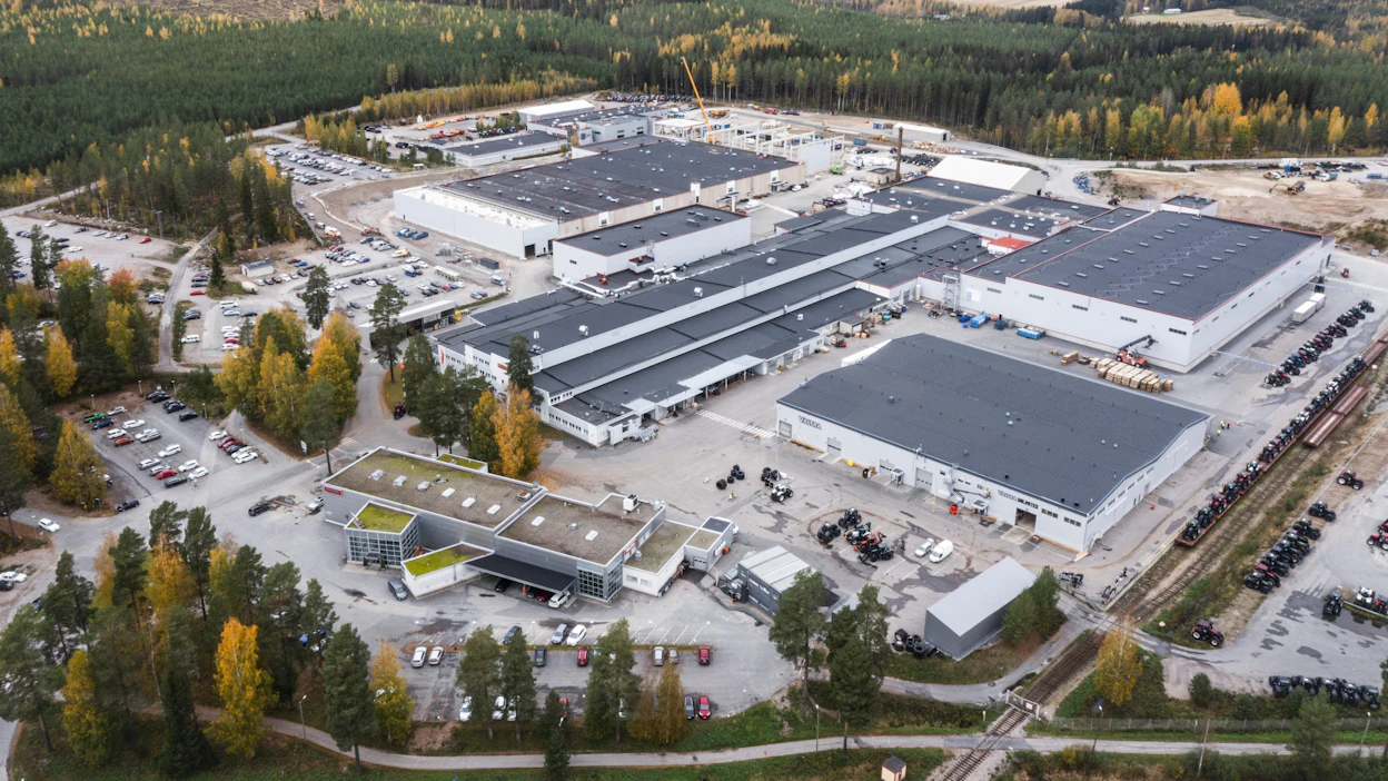 Valtran T-, Q- ja S-sarjan traktorit valmistetaan Suolahdessa, josta ne lähtevät maailmalle.