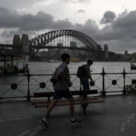 Sydneyssä kolmella koululaisella todettiin uuden koronavirusmuunnoksen aiheuttama tartunta.