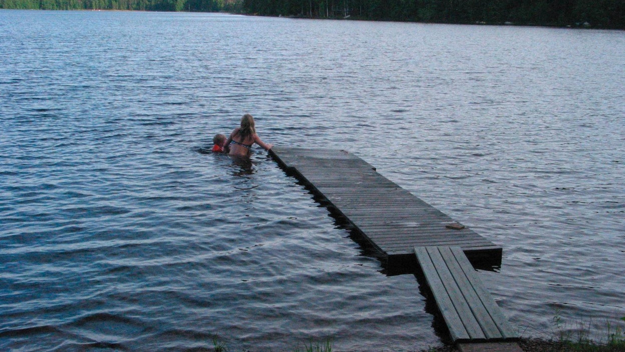 Järvivedet olivat heinäkuussa poikkeuksellisen viileitä maan etelä- ja keskiosissa.