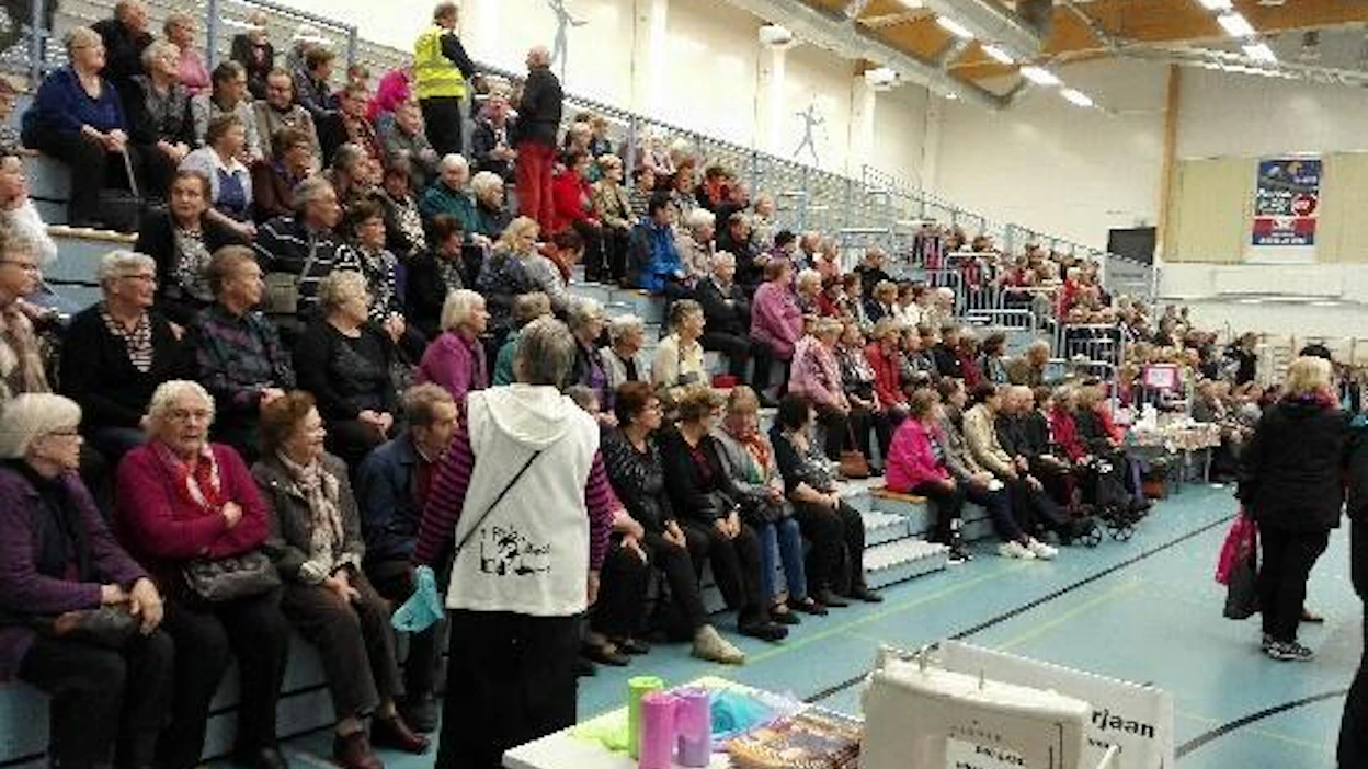 Kauhavalta, Evijärveltä ja Lappajärveltä lähti tänään kaksi linja-autollista Pihtiputaalle seniorimessuille.
