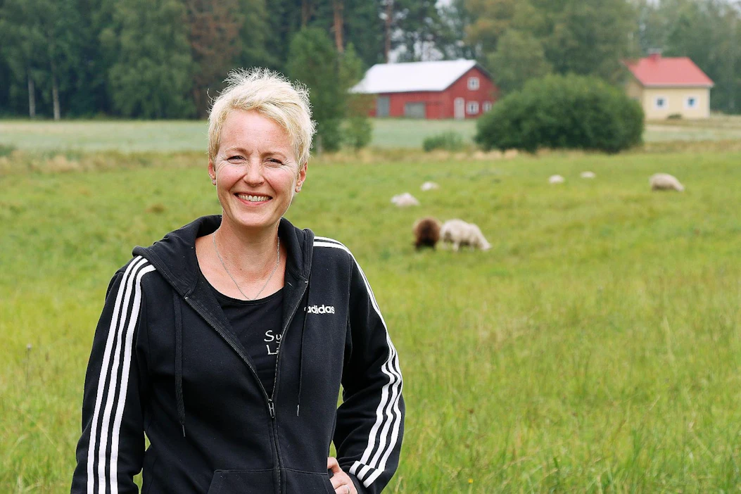 Katja Syrjälä on kehittänyt tilalla lohkolaidunnusta jo kymmenen vuoden ajan.