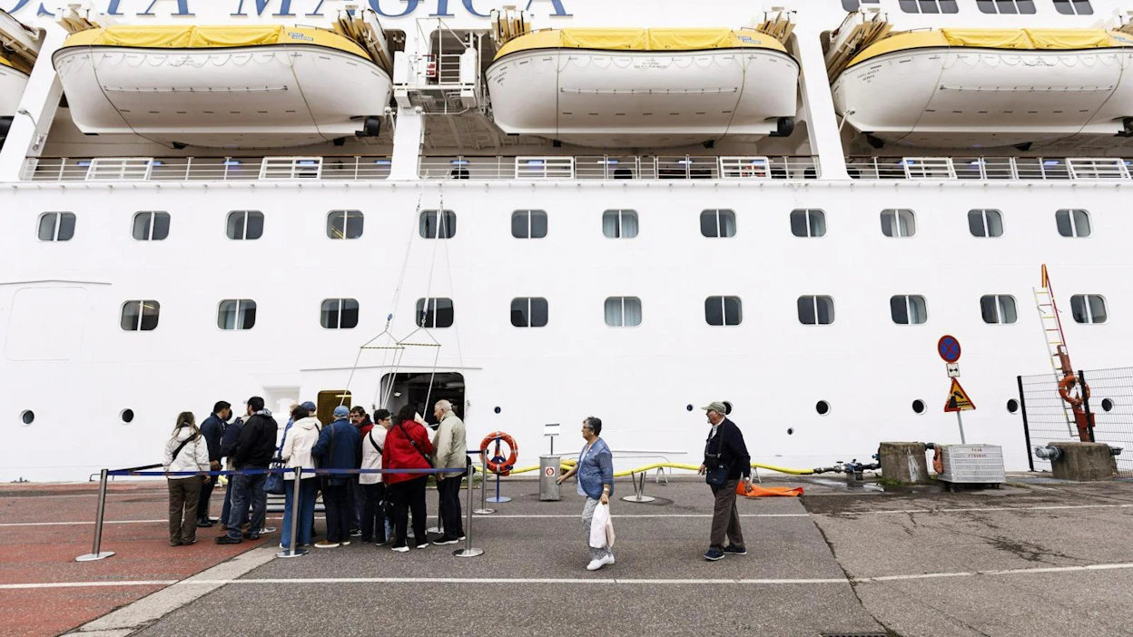 Ulkomaiset turistit tulevat Suomeen nyt pienemmissä ryhmissä kuin ennen. Vuoden 2018 heinäkuussa Helsinkiin tuli yhden päivän aikana jopa kuusi risteilyalusta, joissa oli lähes 10 000 matkustajaa. LEHTIKUVA / Roni Rekomaa