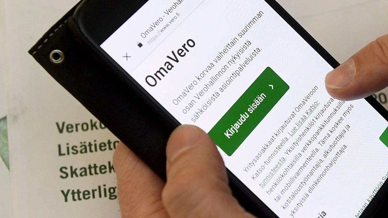 Itseä koskeva veroilmoituksen määräpäivä löytyy OmaVerosta tai paperisesta veroilmoituksesta. Arkistokuva.