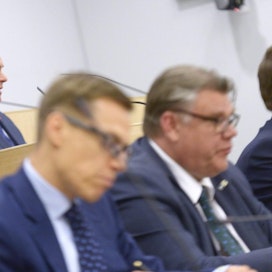 Pääministeri Juha Sipilä kertoi Savonlinnan OKL:n tilanteesta eduskunnan täysistunnossa, jossa hallitus vastasi SDP:n välikysymykseen. LEHTIKUVA / MARTTI KAINULAINEN