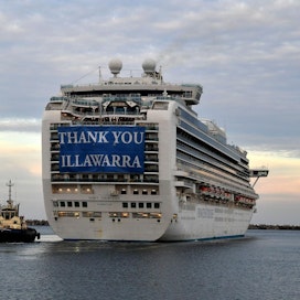 Carnival-yhtiön Ruby Princess -alus lähti huhtikuun lopulla Australian Port Kemblasta kohti kansainvälisiä merialueita. Maaliskuussa alukselta päästettiin Sydneyn keskustaan 2700 matkustajaa, joista sadoilla todettiin sittemmin koronavirustartunta. LEHTIKUVA / AFP